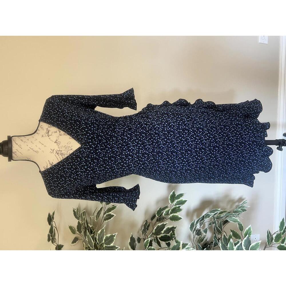 Express Women's Blue Dotted Fitted Midi Dress Size 5/6